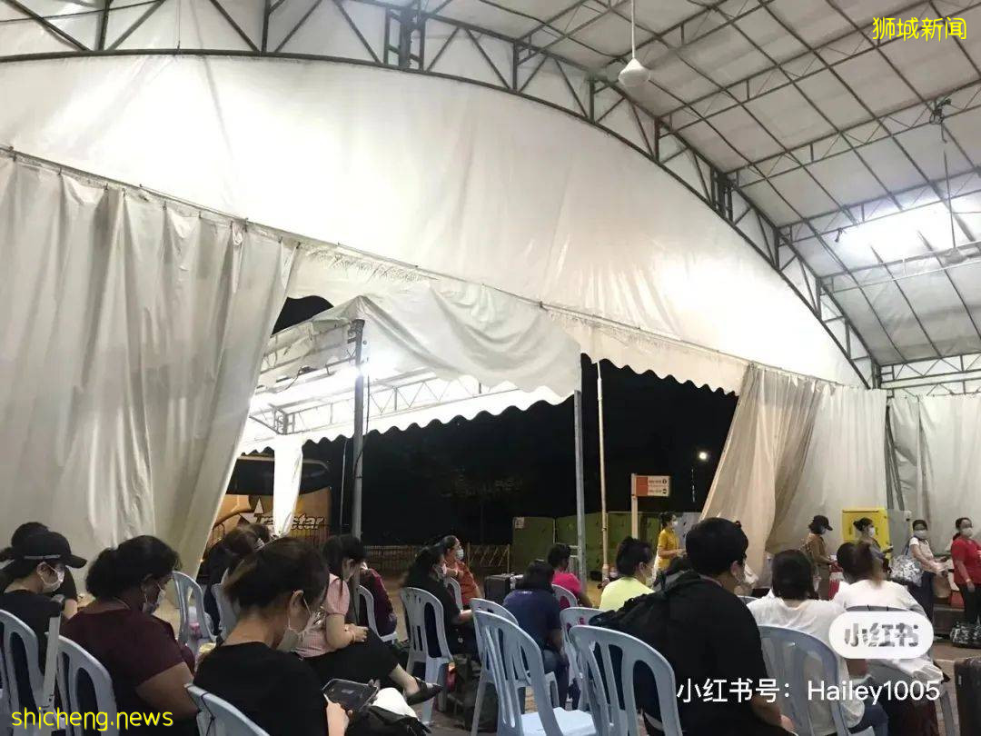 “在新加坡中新冠,我抽到了那个最惨的盲盒......”