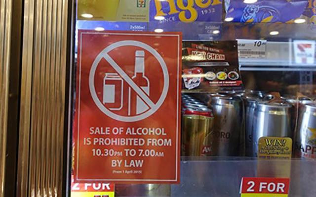 到新加坡的餐厅吃饭,使用“纸巾”要另外付费