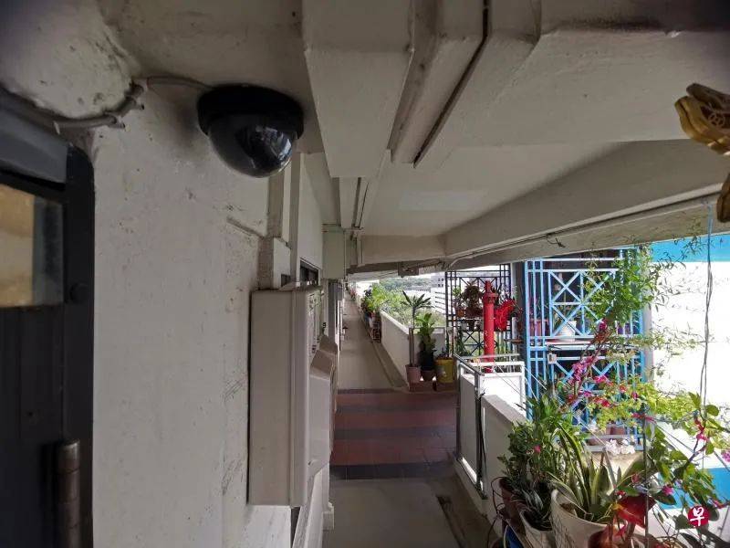 出个门都被监视！组屋邻居因电眼闹不和过去三年激增