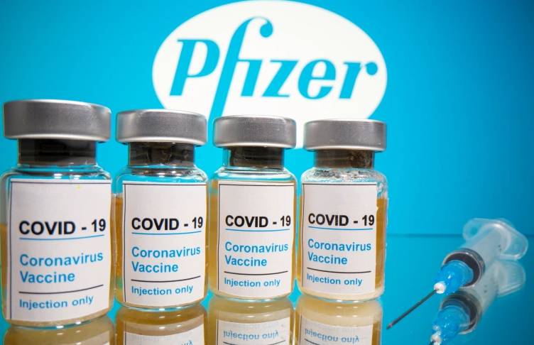 新加坡政府開始審核阿斯利康疫苗，效果有待評估