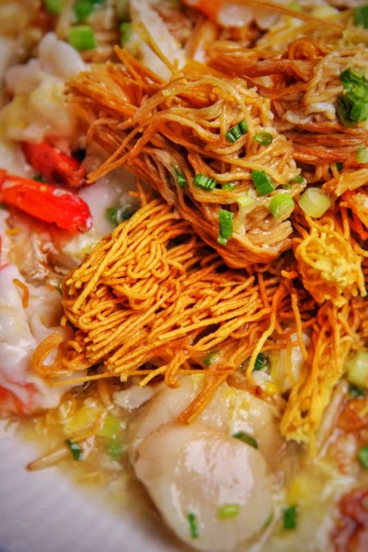 狮城港式粤菜四大名厨之一,坐镇新加坡河畔20年老字号,为你带来惊喜和福利