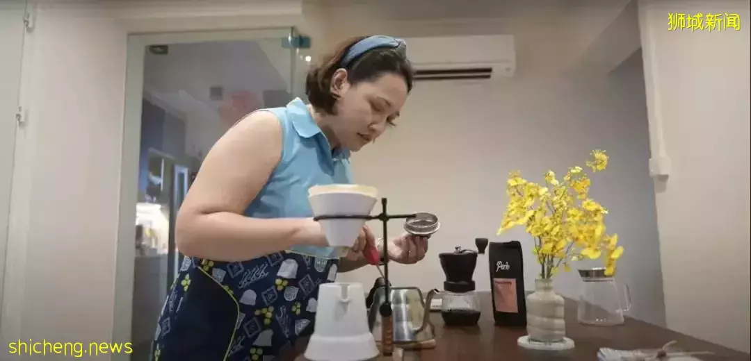 收集器具,研究冲泡,新加坡咖啡达人在一杯饮品中挑战自己,与人连接