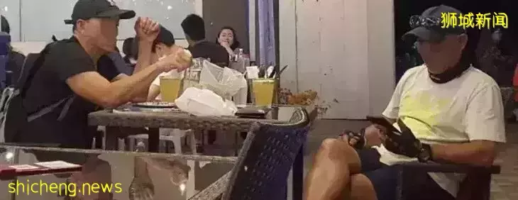 新加坡男子在克拉码头随机被砍!头顶两刀、满身是血,场面骇人