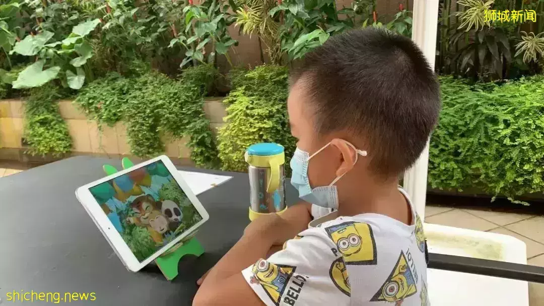 爲了國際化教育來新加坡!結果剛上學第二天就吃冰箱冷飯