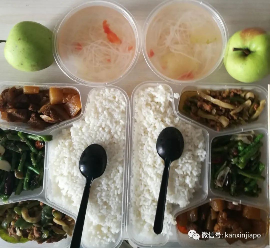 新加坡今增XXXX | 航班有乘客确诊,两老从新加坡回四川亲历隔离