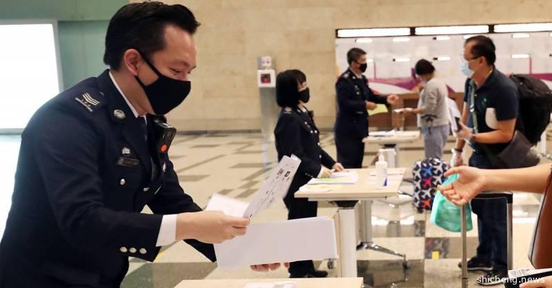 ◤新国延长CCB◢返新才得悉要居家通知 女生情绪失控大哭