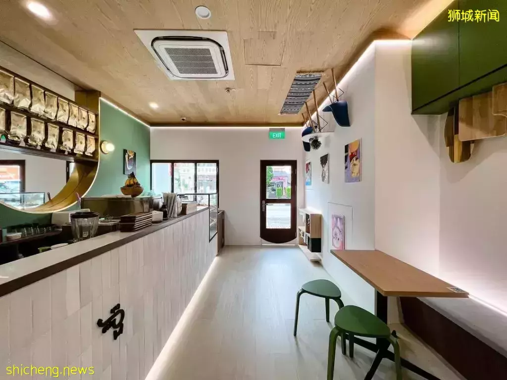 好特別!新加坡首間上下顛倒Cafe😍裝飾擺設品全部180°翻轉!不怕頭暈,快來打卡