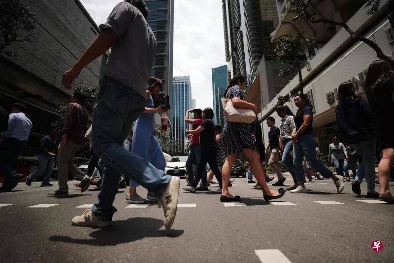 调查显示：就业条件相同 女性收入比男性少6％