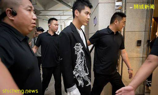 吳亦凡被抓刷屏！或誘奸未成年、涉毒、多人運動！這個新加坡新移民道歉了，因爲