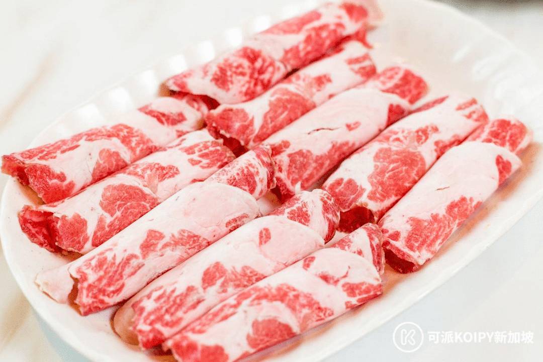 人均$20不到的火鍋+炒菜自助!任點任吃,吃到扶牆出