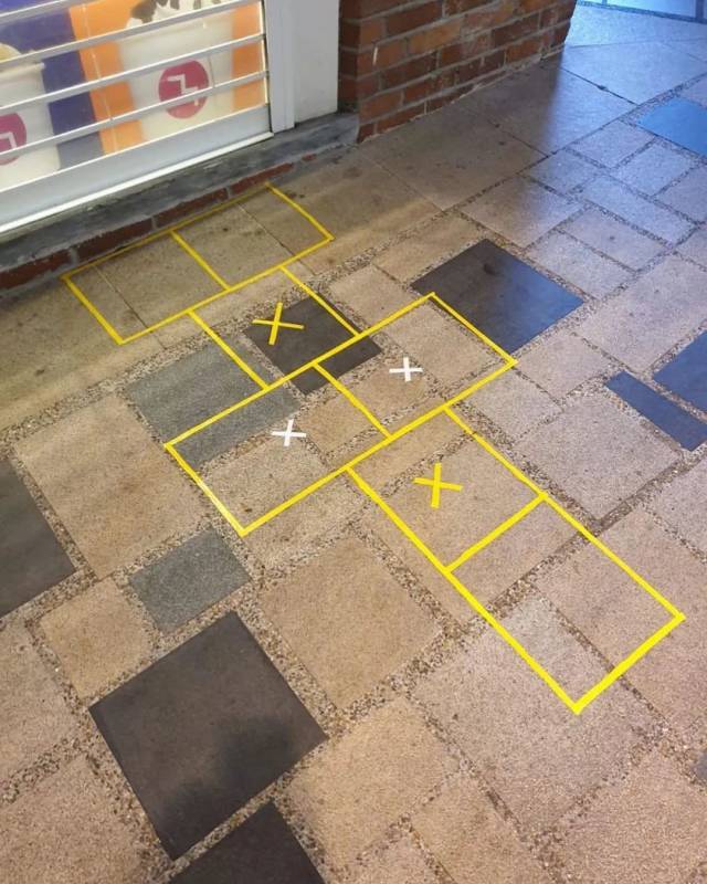 新加坡用膠帶做了一場大型公共藝術