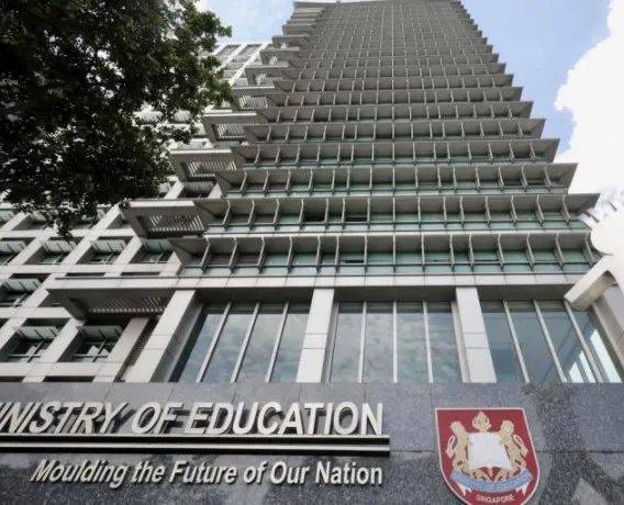 新加坡43所学校将在明年更换校长，一起来看看