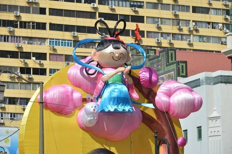 牛车水庆中秋线上亮灯开幕,今年的Q版嫦娥您可还满意