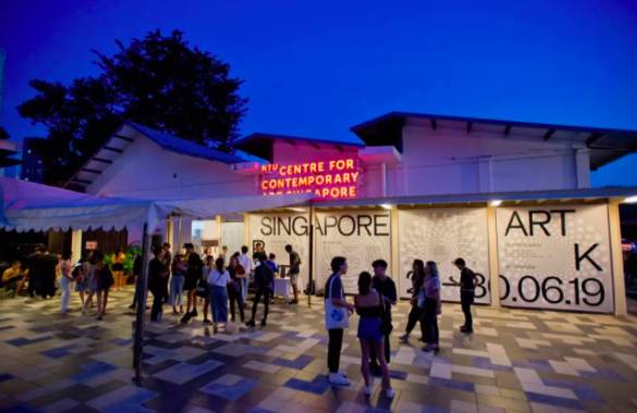 新加坡3月精彩活动特辑！王家卫电影周、电力站艺术中心表演、亚洲艺术书展等你来一一打卡