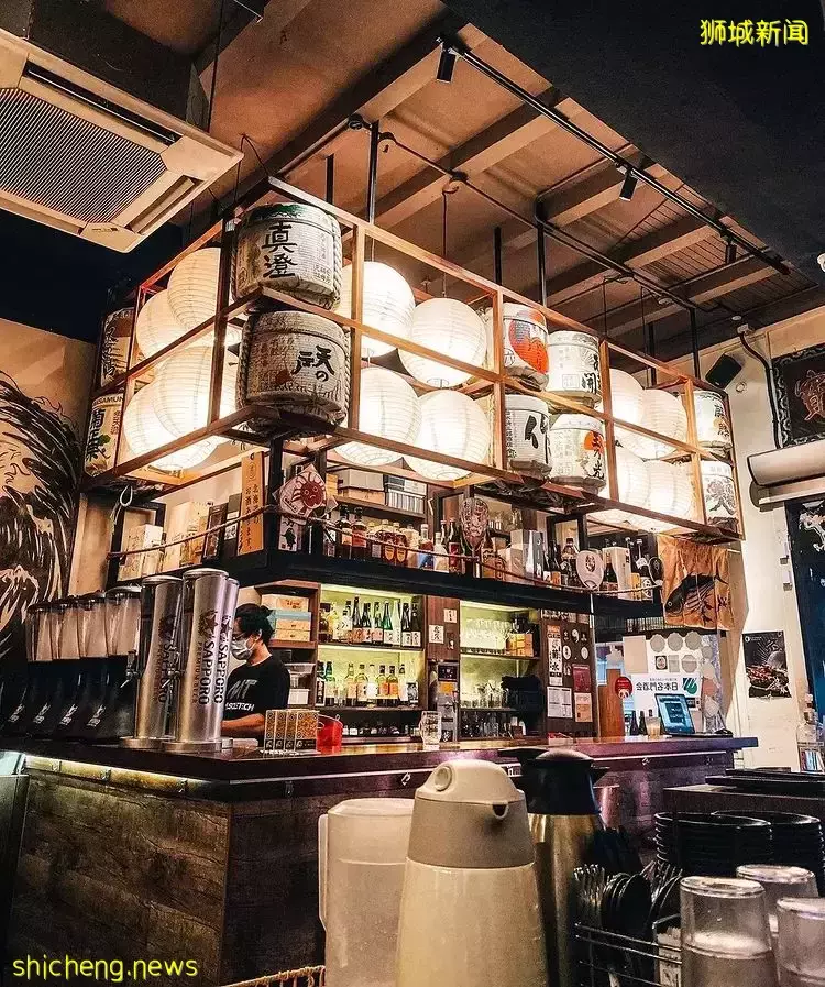 跟皇后一秒穿越到日本🇯🇵精选新加坡居酒屋!烤串+啤酒来驱走你满身疲惫~🍶