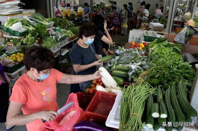赶双11潮流!网购走进新加坡传统集市