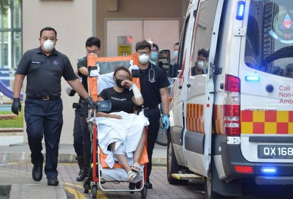 轎車沖入遊樂場 女司機竟跑去換衣 半小時才回現場