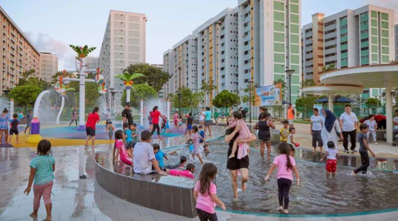 顺东的社区水上乐园正式营业,小可爱们可以尽情的玩水啦