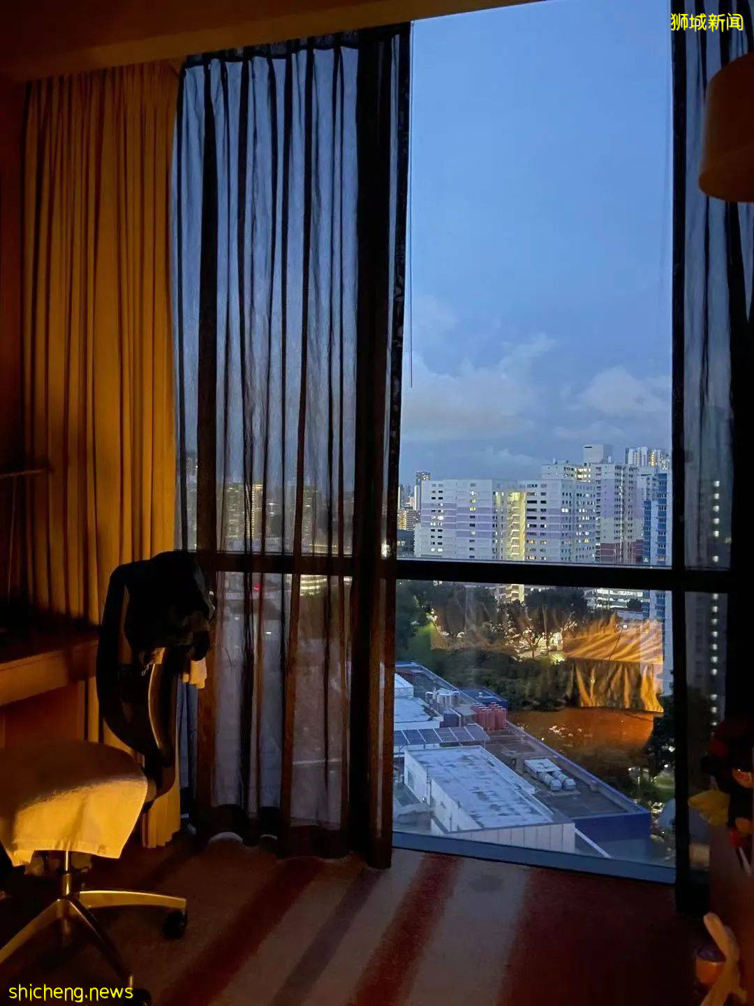 全程直播!去了趟商場,我在新加坡被叫去隔離