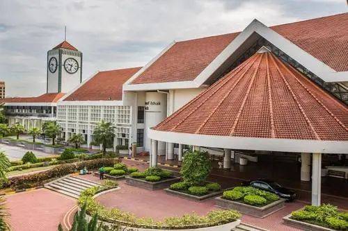 新加坡华文大比拼初赛结果已出,去年冠军的小学菩提学校和中学南洋女中均进入决赛