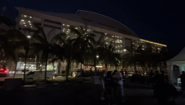 新加坡夜間嘉年華!燈光秀!$42濱海灣年卡!機場滑雪!$288機票大促