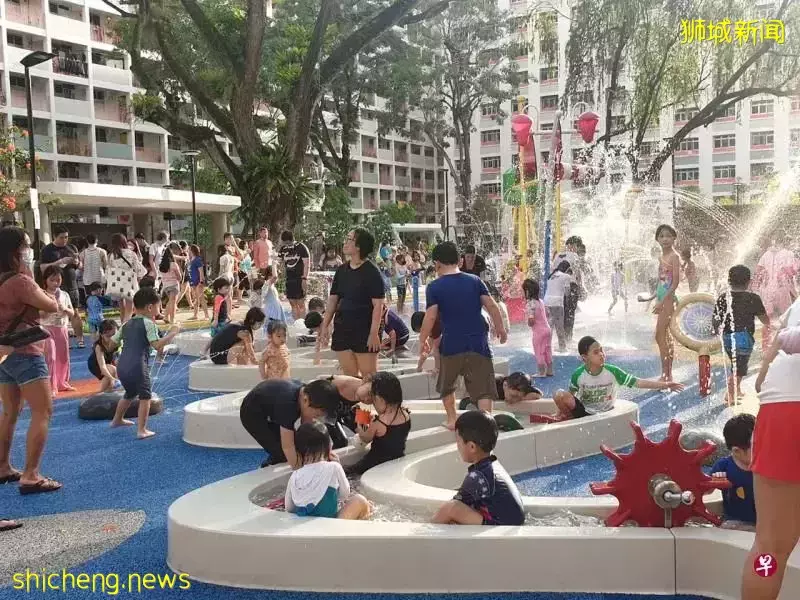 大巴窯新戲水遊樂場、宏茂橋流動市集,新加坡人本周原來都在這裏,好不熱鬧