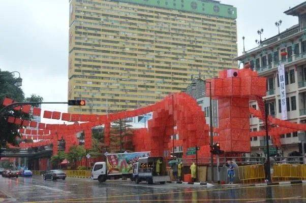 中秋明月夜,今宵歡樂多! 樂評牛車水燈飾