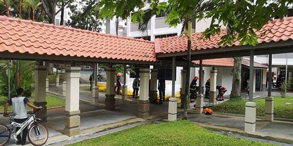 与家人起争执　少年反锁房内