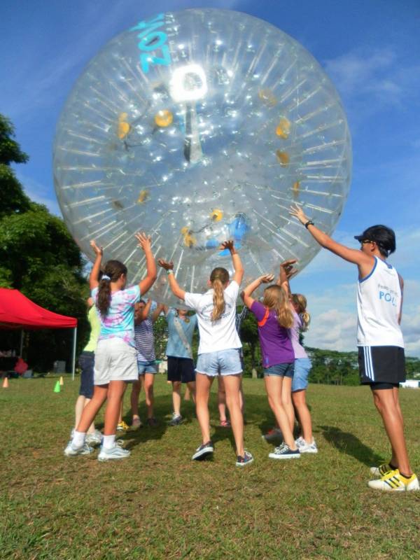新加坡超大網紅氣球來啦！$35就能玩，翻滾跳躍，還能上山下海，太刺激了