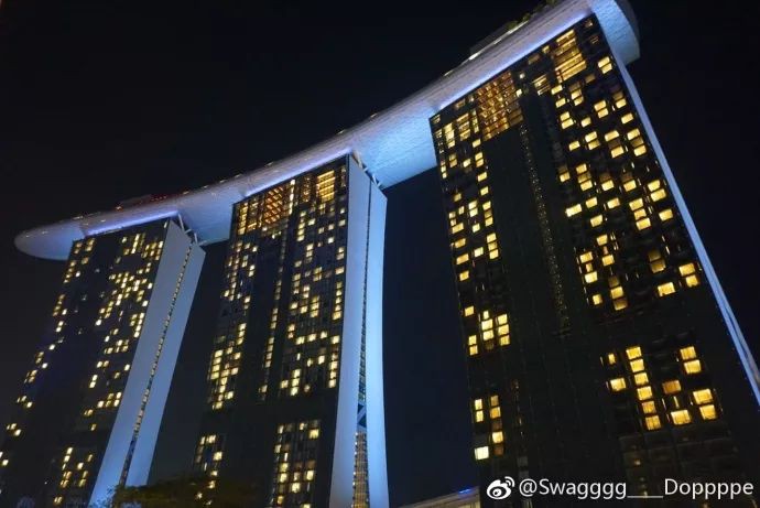 跨年夜新加坡巴士、地铁运营延迟，看烟花这些绝佳地点免费！