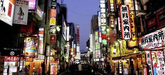 亞洲最強金融中心 新加坡VS香港，哪個更強