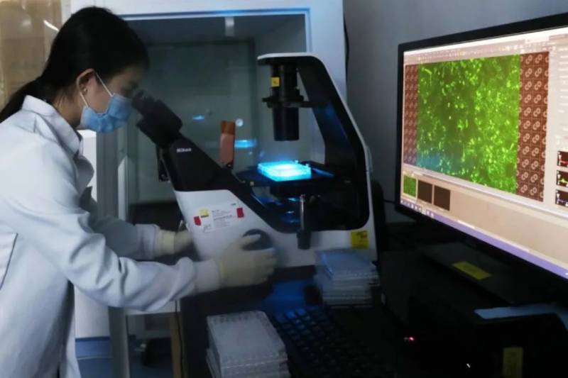 腾讯平均月薪7.6万上热搜!新加坡正在招聘,扒一扒2020年各行业的工资