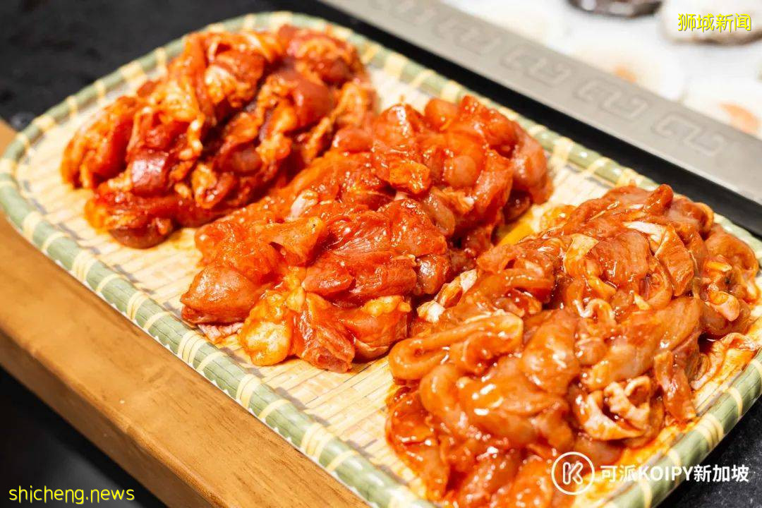 小木凳自助火锅新店开业两人同行一人免单，还送菜