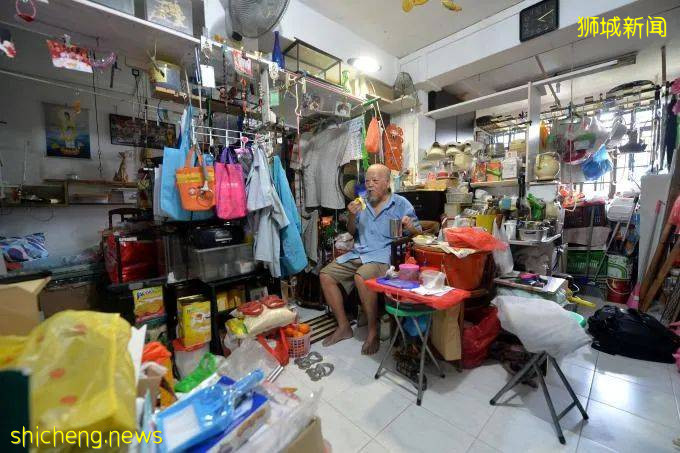 “受不了了!新加坡鄰居的囤積癖讓我抓狂!” .