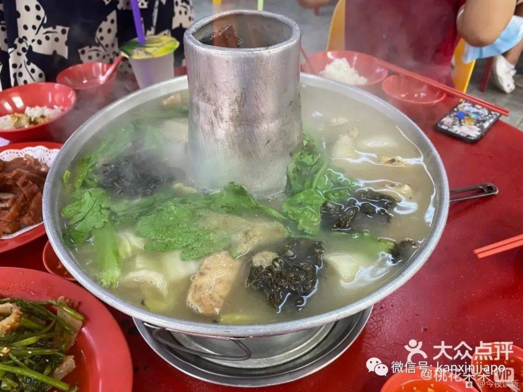 渐渐发现,新加坡小贩中心的美好