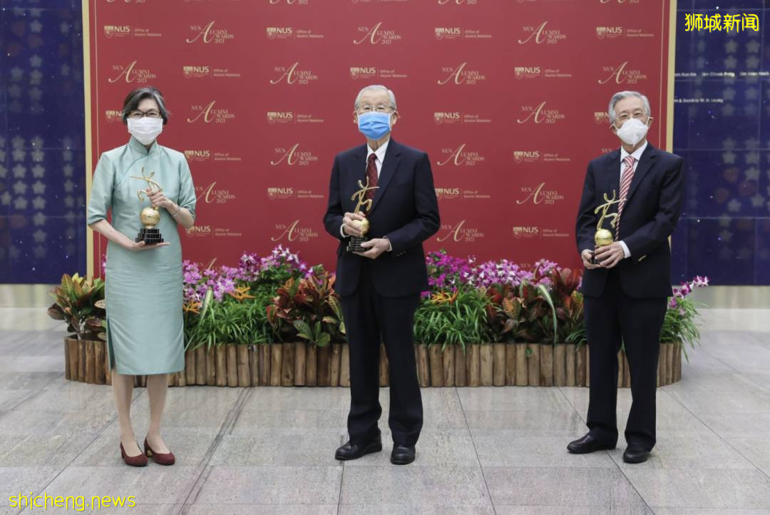 新加坡国立大学表彰 40 位对母校和社会做出杰出贡献的校友