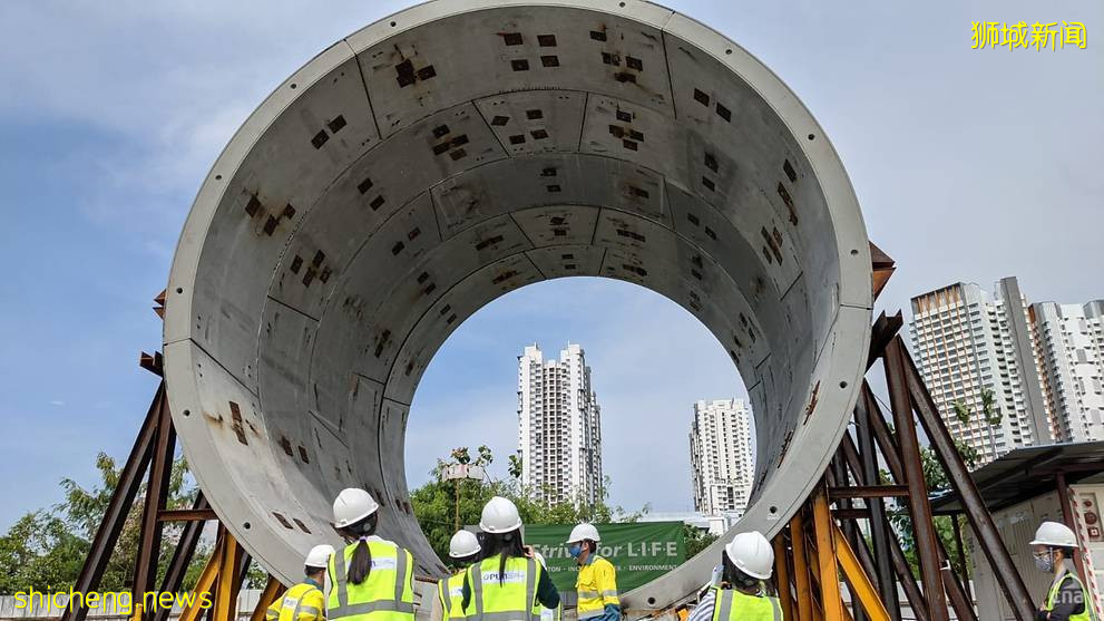 新加坡的基础设施建设通过发债来筹资，可行么