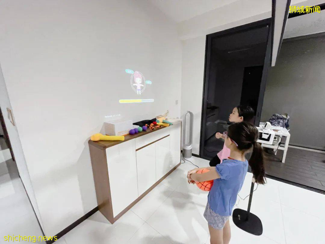 高科技！新加坡家庭必備的宅家神器，運動、教育、遊戲、投影儀功能......都有