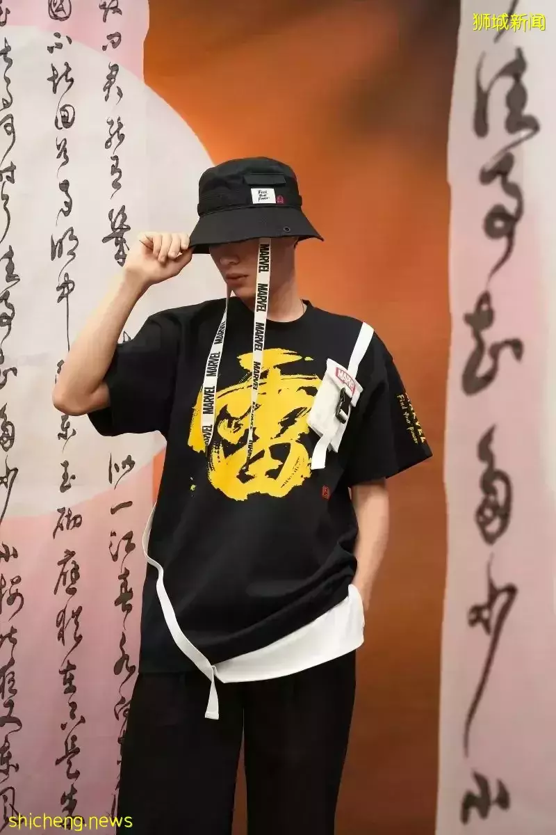 新加坡首家迪士尼商城开业，可可爱爱