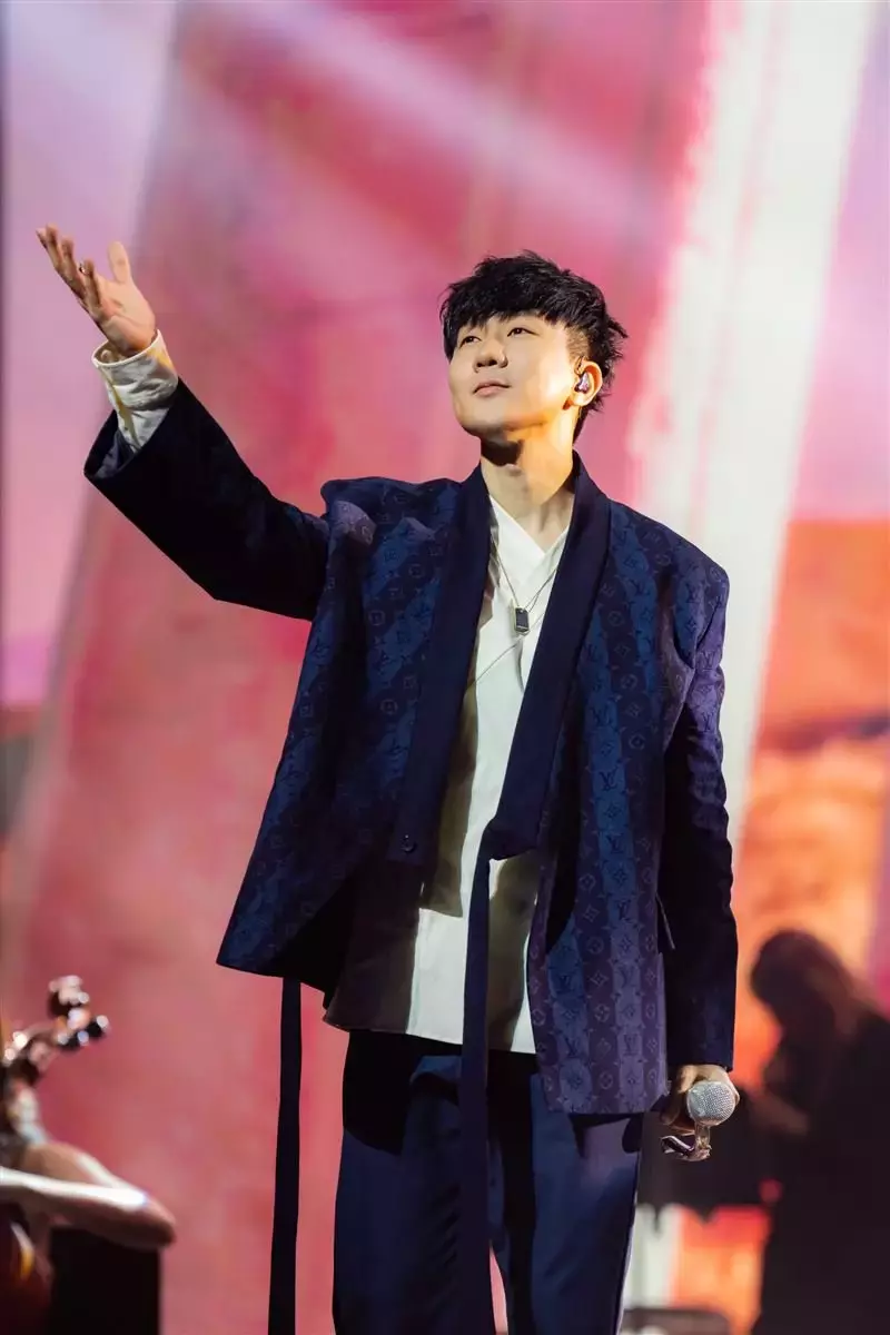 淩晨發文曝“幾個月前”曾陷低潮 林俊傑:很氣憤無奈