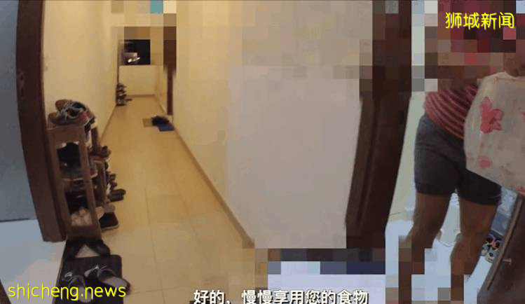 因爲疫情，他從新加坡知名銀行辭職，送起了外賣，日入200新幣