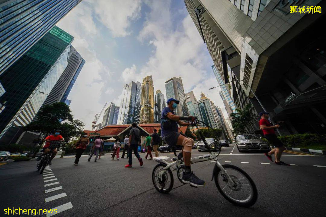 新加坡探讨离岸外包减少外来人才