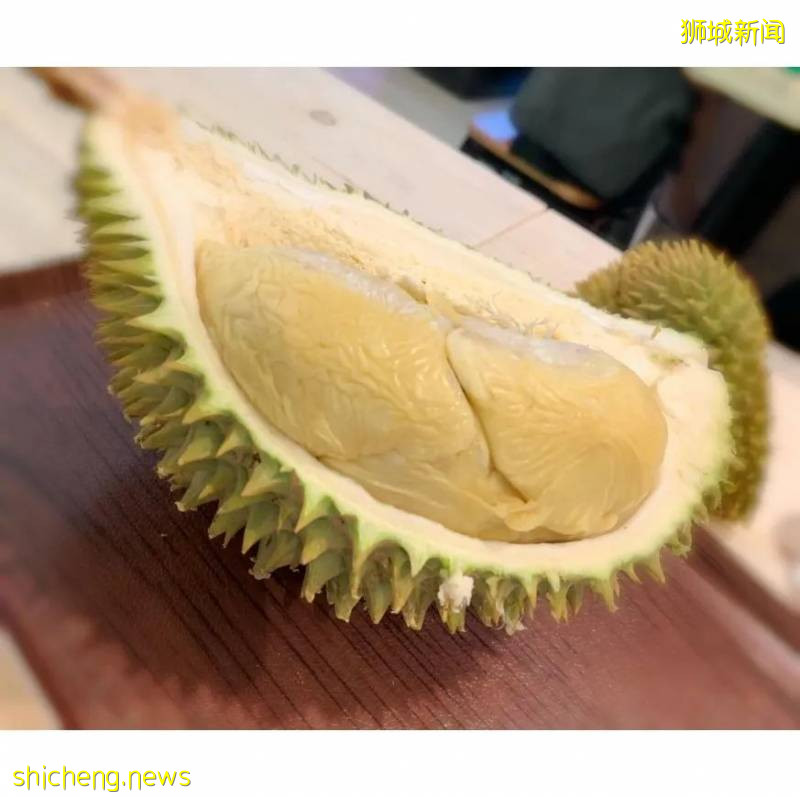 新加坡榴梿全攻略！實拍挑戰芥末和燒烤榴梿！太刺激了