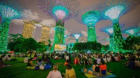 滨海湾花园空中走道9月7日起重开,灯光秀时间有更动