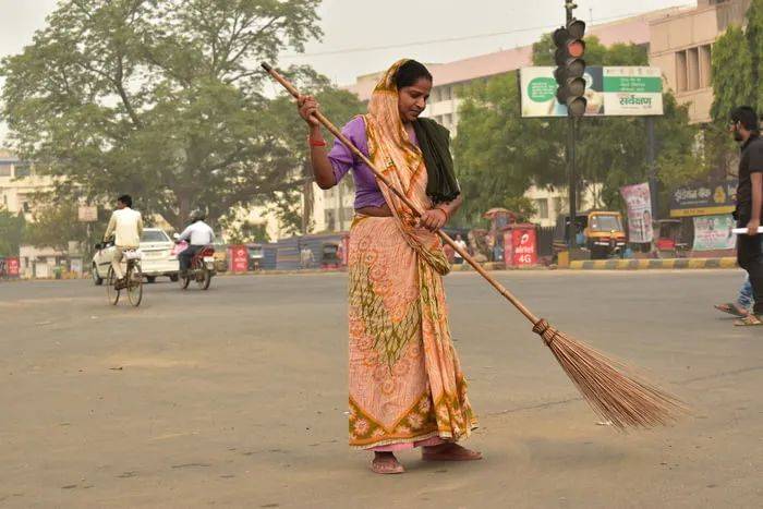 人力部又出新政策保护女佣!每月定期家访