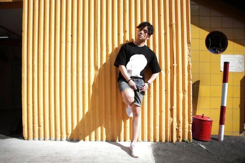 椰浆饭西施、韩流Oppa、运动潮人,来看看新加坡新一代小贩的另类风