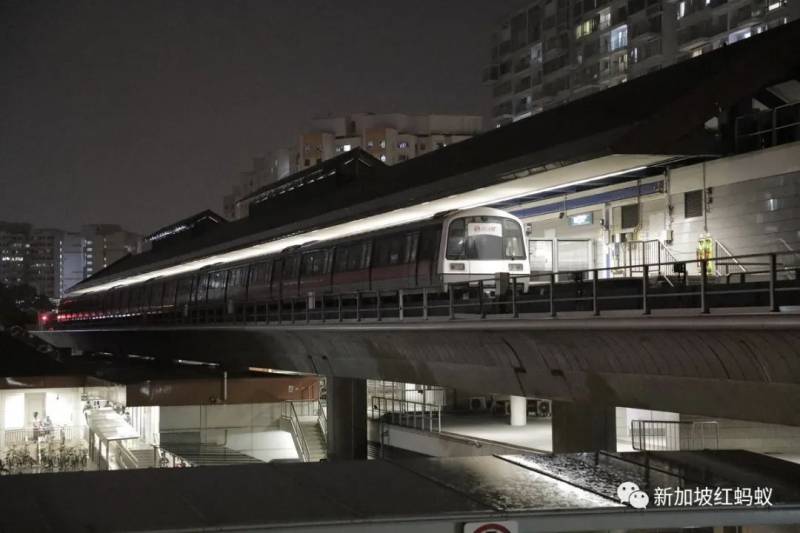 地鐵服務中斷竟然是誤讀系統顯示燈 兩職員被令停職重新培訓