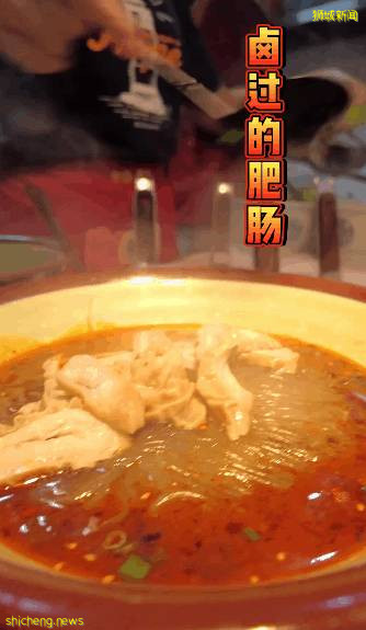 麻得过瘾!新加坡这家正宗四川肥肠粉,藏在小贩中心