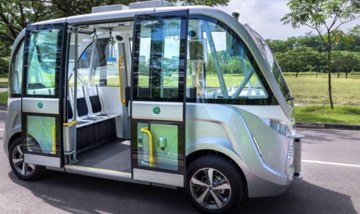 新加坡送貨機器人驚豔全世界！遇人會轉彎、半小時送達！現在免費