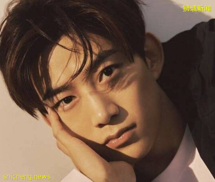 韩国男团在新加坡被女粉堵门!半夜闯入酒店房间,险被看光